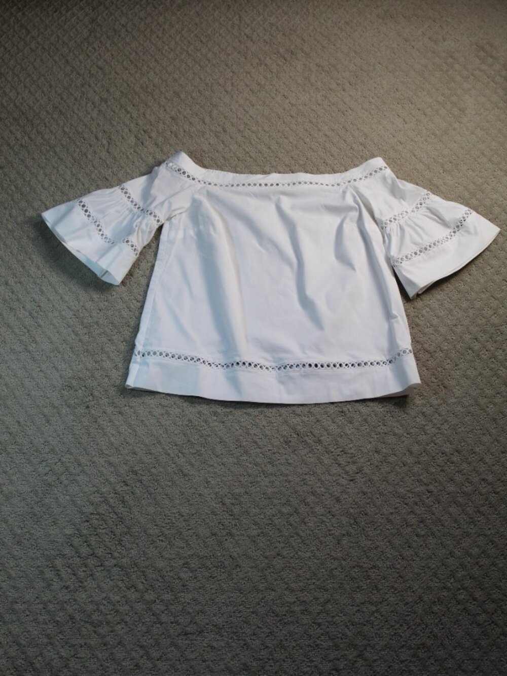 Michael Kors Size M Bright White Cotton Short Sleeve Eyelet Embellished Blouse